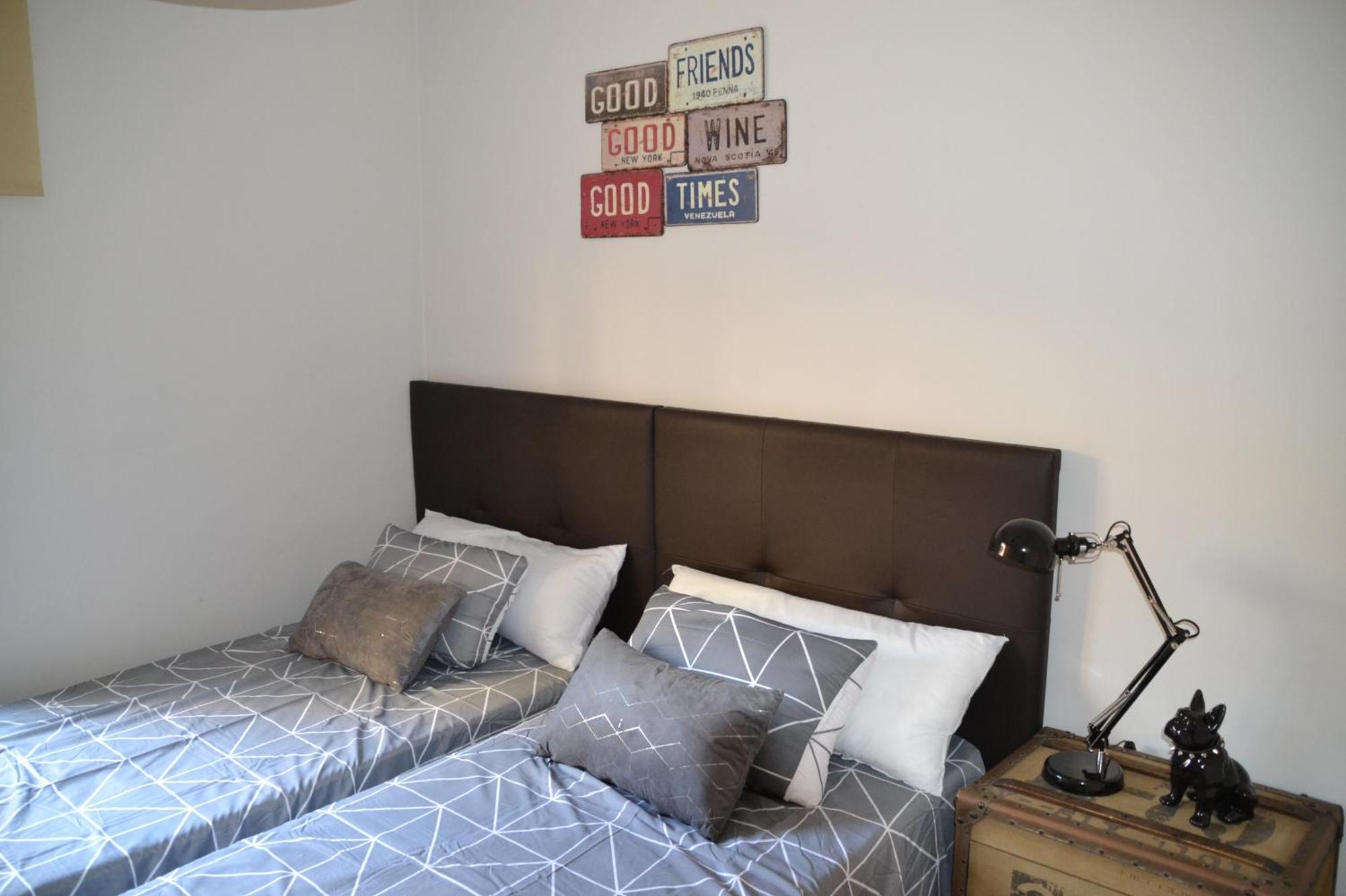 Appartement Hillside Suite มิฮาส ภายนอก รูปภาพ