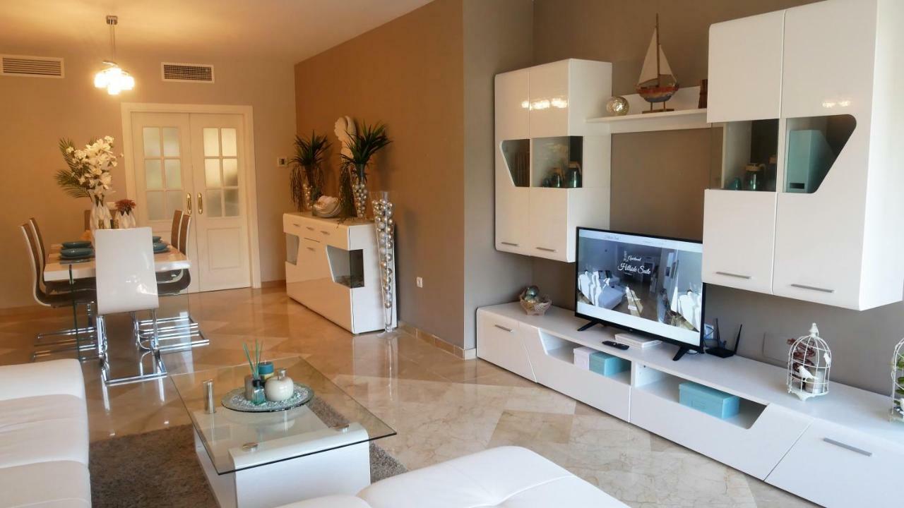 Appartement Hillside Suite มิฮาส ภายนอก รูปภาพ