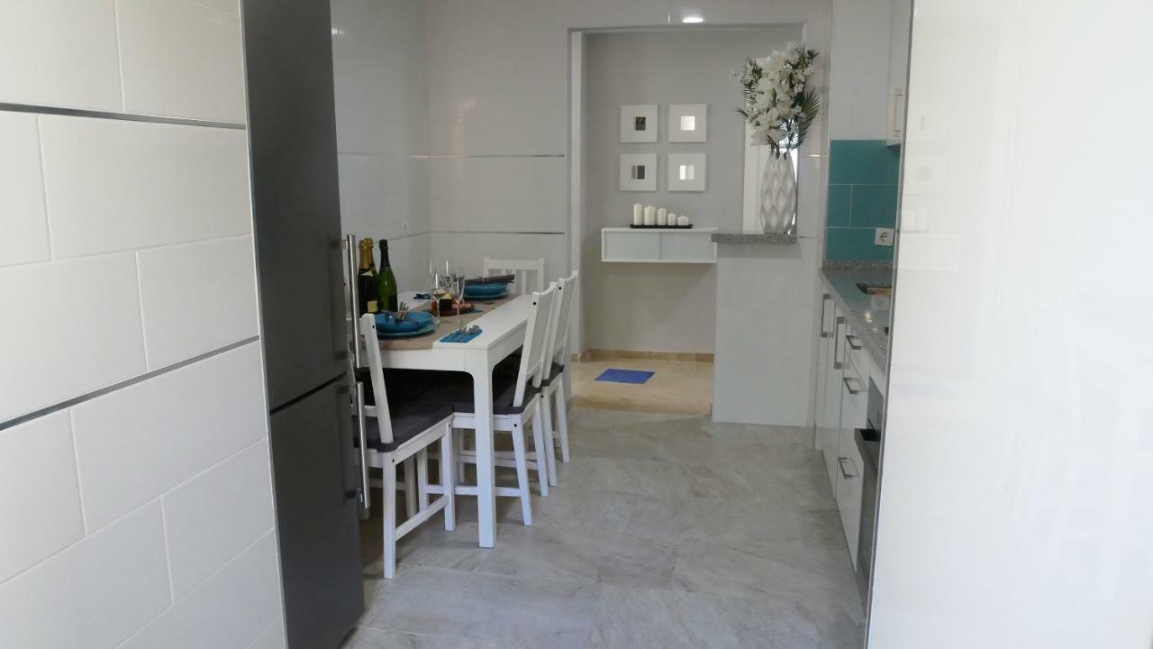 Appartement Hillside Suite มิฮาส ภายนอก รูปภาพ