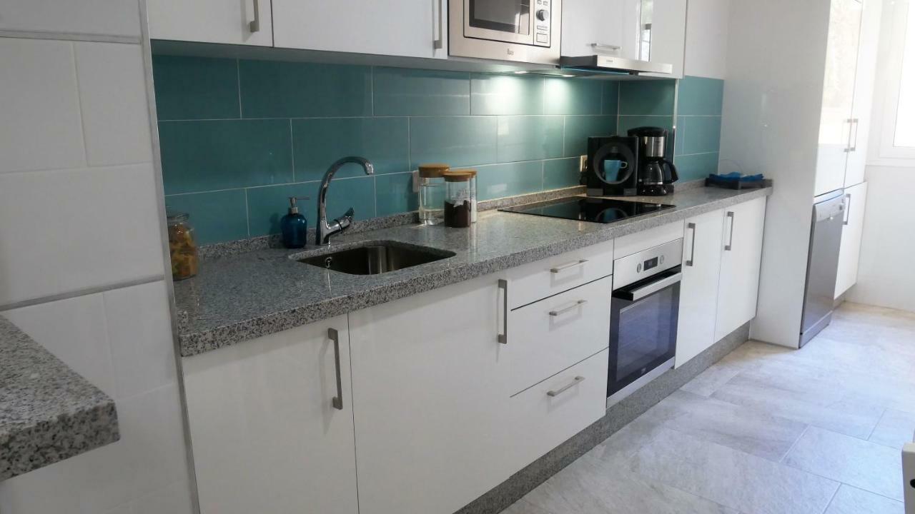 Appartement Hillside Suite มิฮาส ภายนอก รูปภาพ
